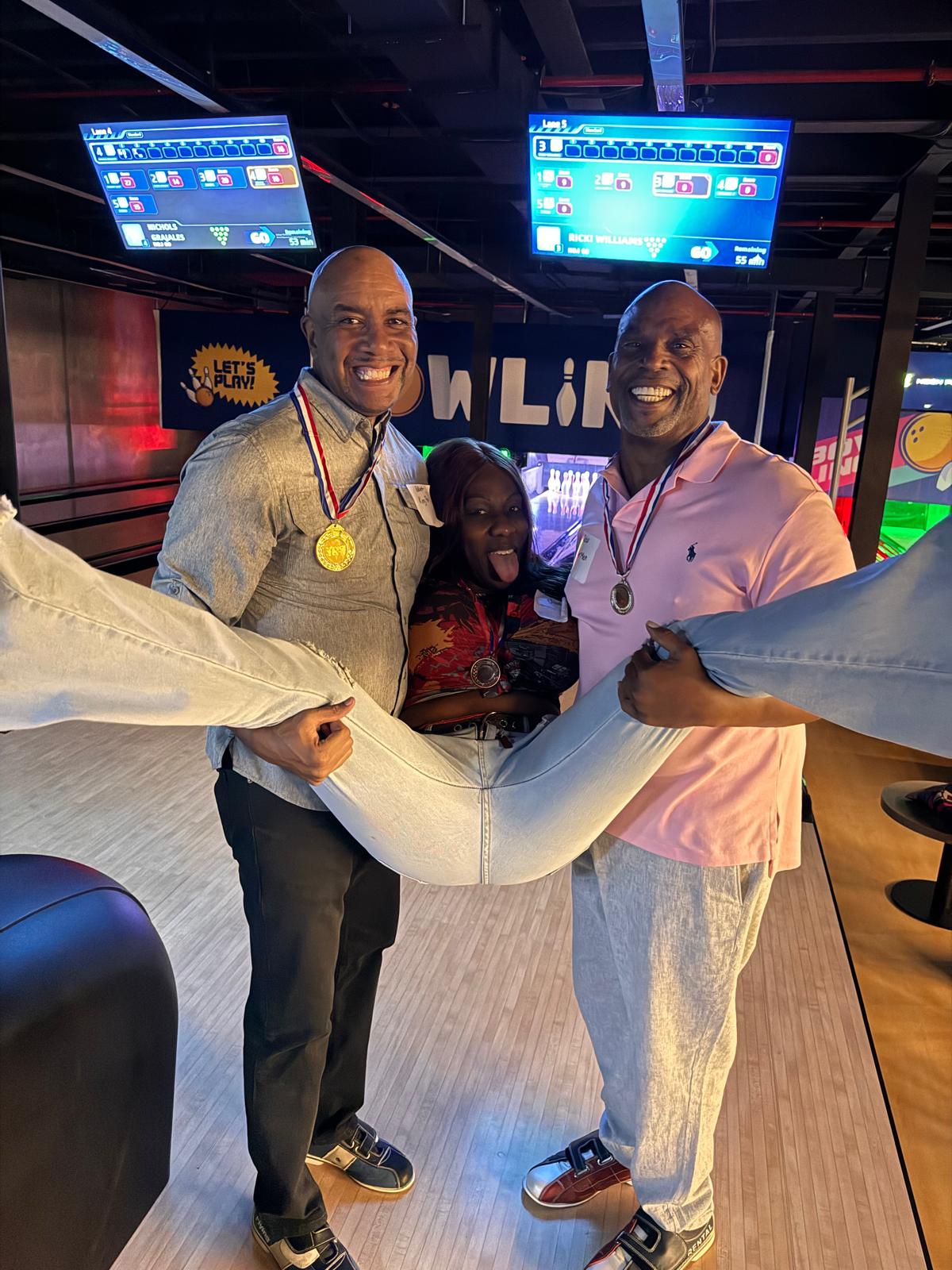 Speed Dating Bowling event moment