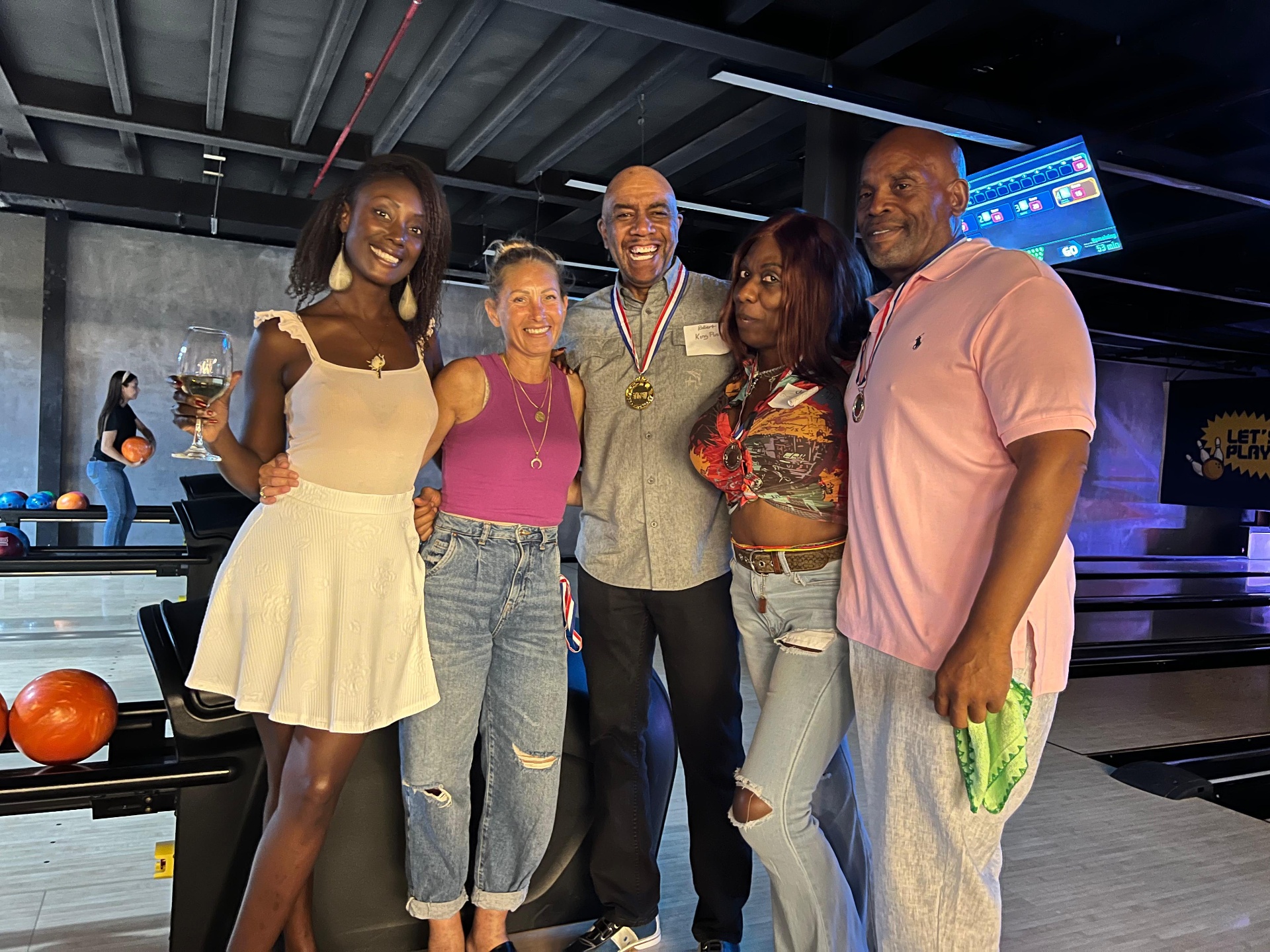 Speed Dating Bowling event moment